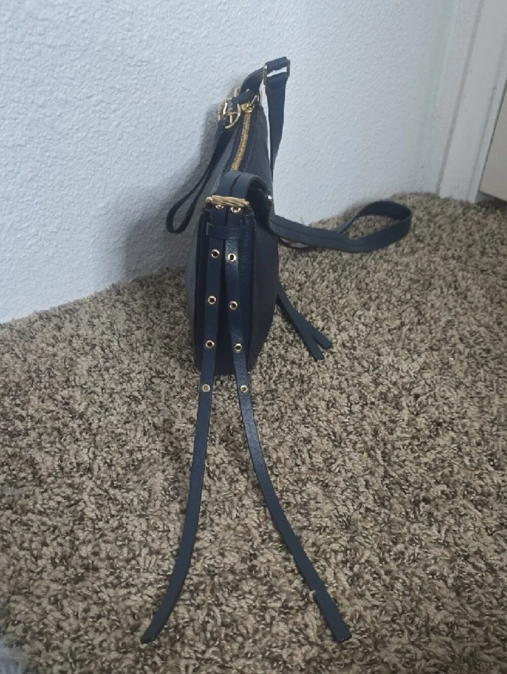 Michael Kors Dark Navy Leather Crescent Med Crossbody Bag W Gold Hardware (EUC)✨